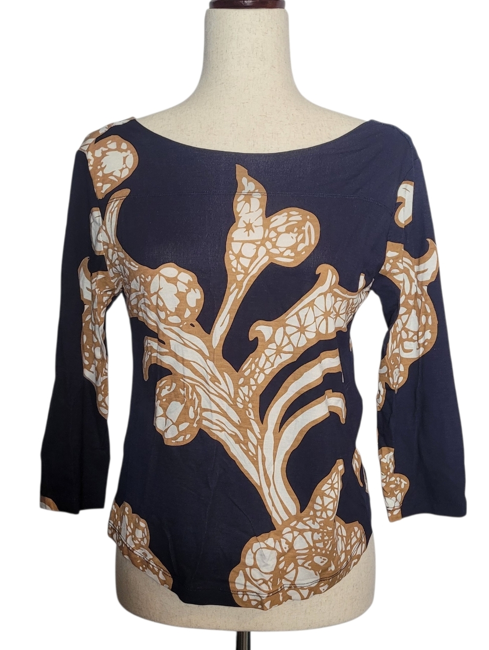 Soft Surroundings Navy blue  top with gold floral print Sz XSP